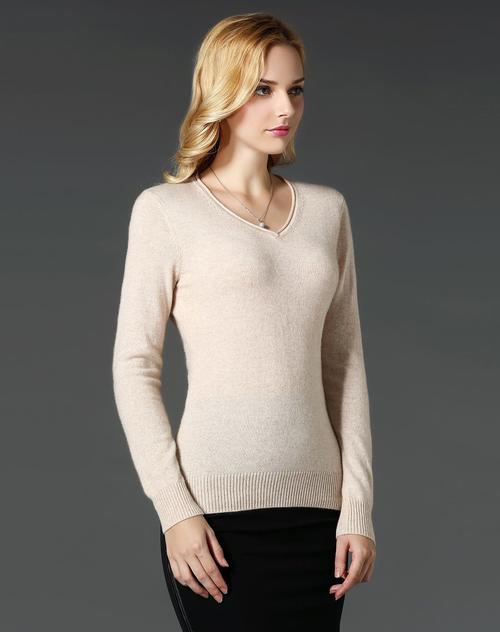 时尚白领经典款鸡心领羊绒衫