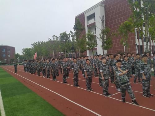 用顽强铸造今天 用青春拼搏未来 -陕西师范大学杨凌实验中学2020级
