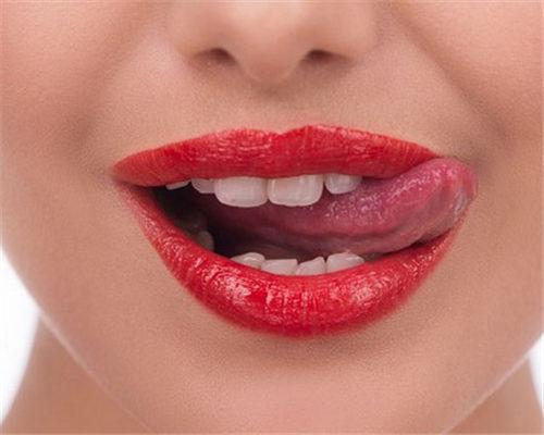 【图】嘴里有白色颗粒斑点怎么回事 分析舌头长疙瘩的