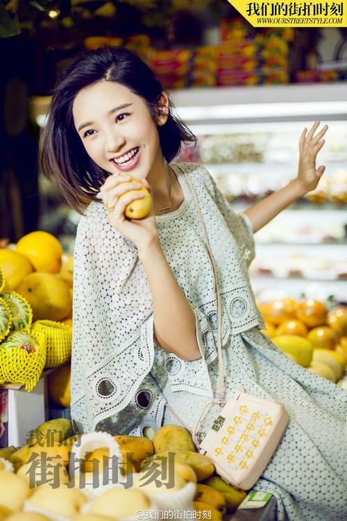 唐艺昕 