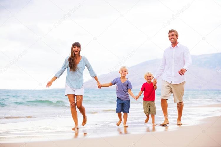 名称:有两个小孩的家庭