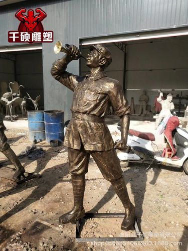 玻璃钢仿铜雕塑八路军吹号抗日战争人物景观雕塑厂家直销支持定做