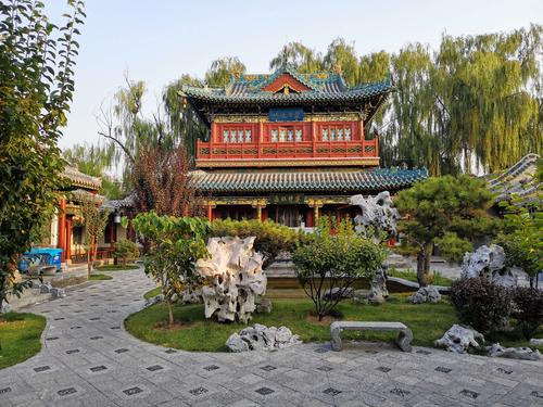 其它 太原市迎泽公园 写美篇         此外,公园内还新建了观澜阁