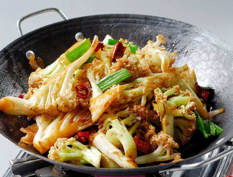 干锅花菜好吃有技巧,掌握3个妙招,菜花脆嫩可口入味