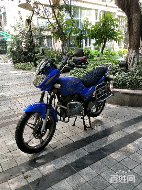转让一辆钱江金福王架子摩托车,证件手续齐全.