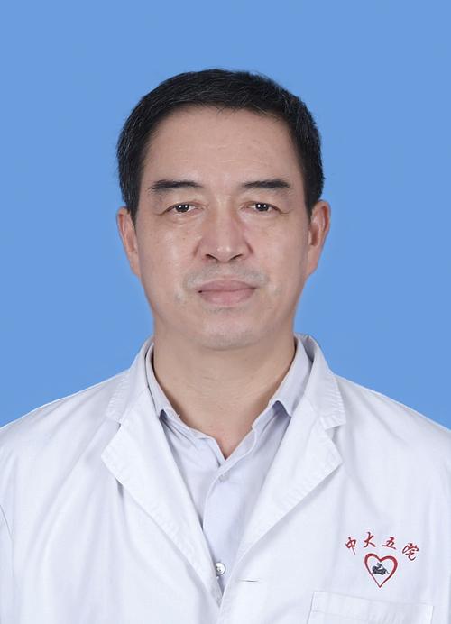 10分医生排班 科室 周日 06/06 周一 06