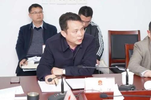 人大资讯 人大要闻 袁立江强调,市人大机关要在市委的领导下,围绕保障