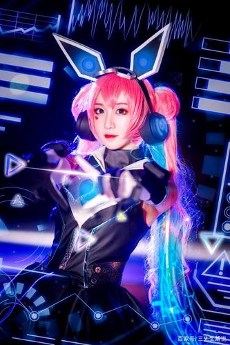 王者荣耀:小姐姐cos安琪拉,果真是神奇可爱小萝莉,真