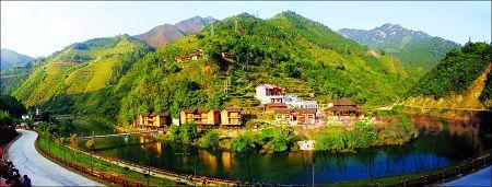 韶关旅游春节乳源必背瑶寨举行放灯节