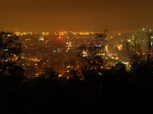 重阳节登顶大南山拍的深圳夜景