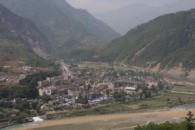 唯一通往"孤岛"平武县南坝镇的15公里"生命线"