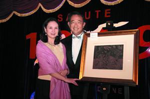 宝健(中国)日用品有限公司总裁李道和夫人