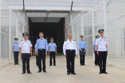 【重要新闻】洪赪颢书记到呼和浩特高度戒备监狱检查指导工作并慰问