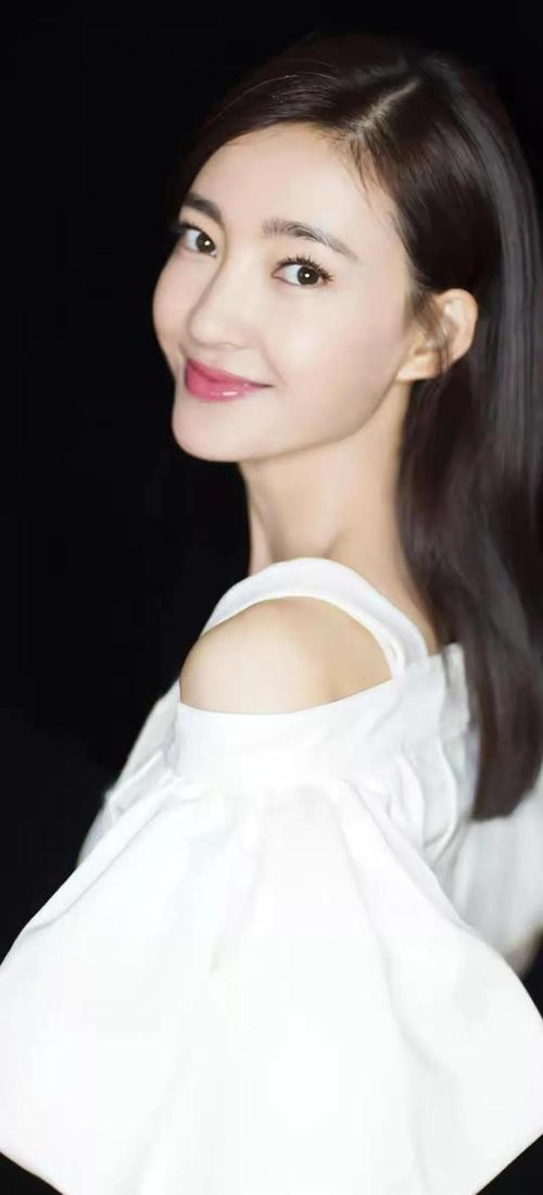 演员王丽坤美图写真