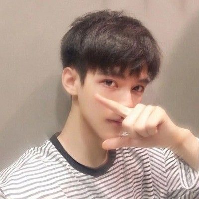 自然有帅帅的男生头像