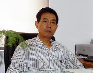 严杰