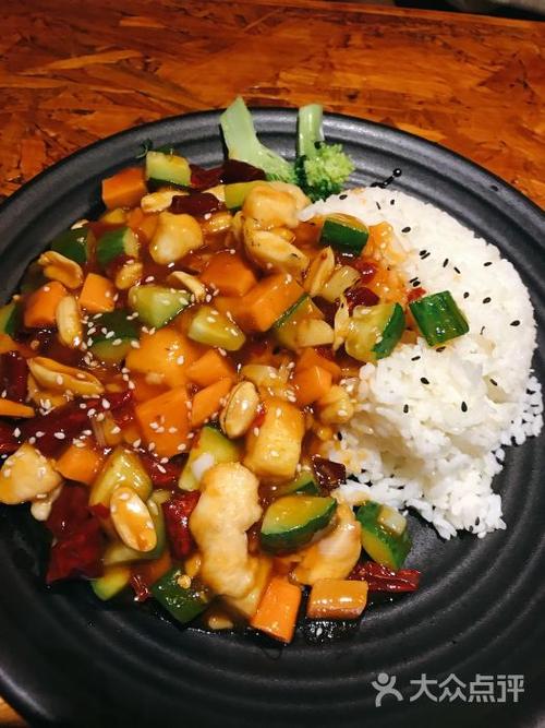 酱爆鸡丁盖饭