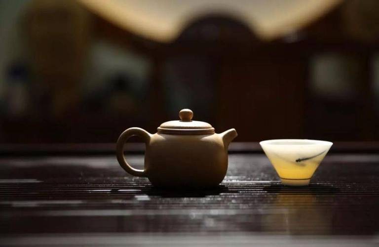 岁月两盏灯,人生一壶茶