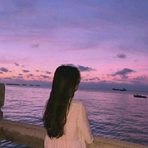 林知晚 微信唯美日落海边背影女孩头像_微信头像_我要