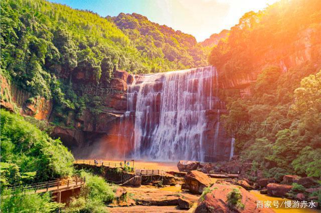晚秋的贵州赤水国家级风景名胜区——赤水大瀑布