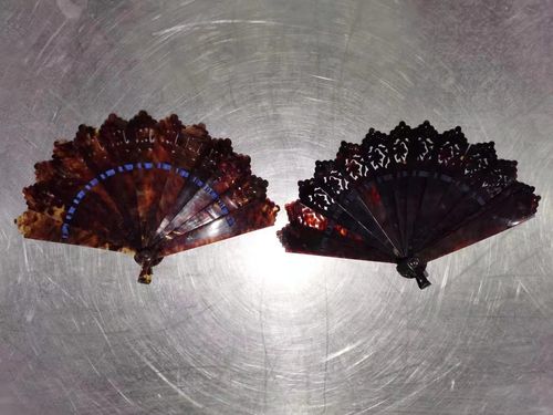 被查获的玳瑁折扇   四川新闻网成都6月7日讯(记者王滟雨)6月7日