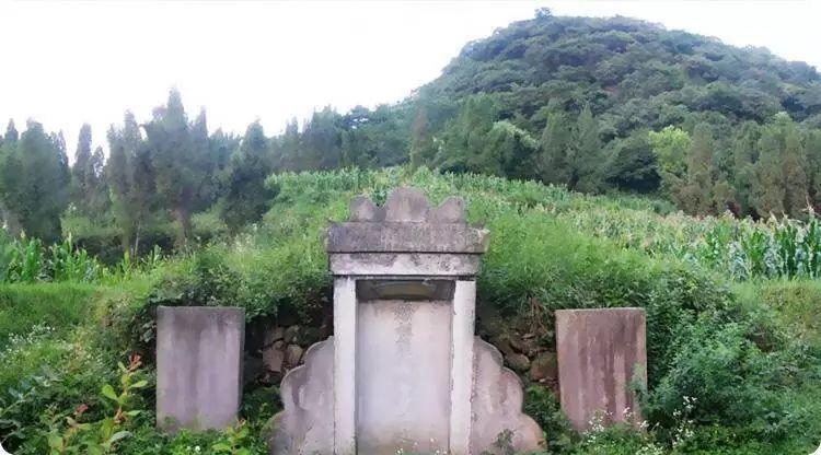 祖坟出现这些情况子孙运势下滑疾病不断