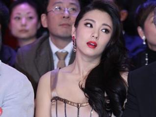 张雨绮拒提大s汪小菲婚宴 黑面火速闪人(图)