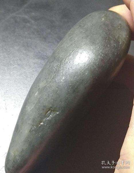 3935 和田玉 黑沁皮 青花 籽料 234.8克