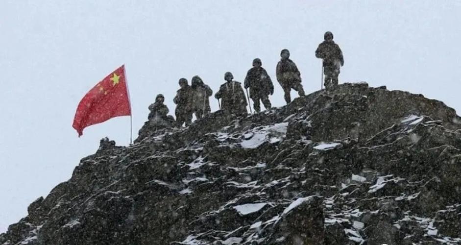 赞戍边战士(新韵)