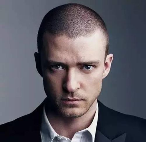 夏日炎炎 剃一个硬汉指数爆表的寸头