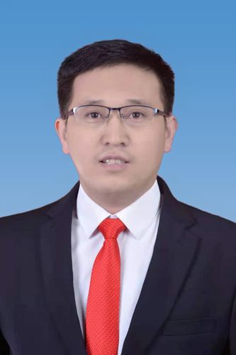 > 领导之窗 闻喜县委常委,纪委书记,监委主任 【个人简介】   高小军