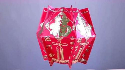 红包做灯笼的方法:非常简单,成品太漂亮了