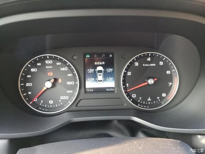 新手第一辆车荣威i5当之无愧