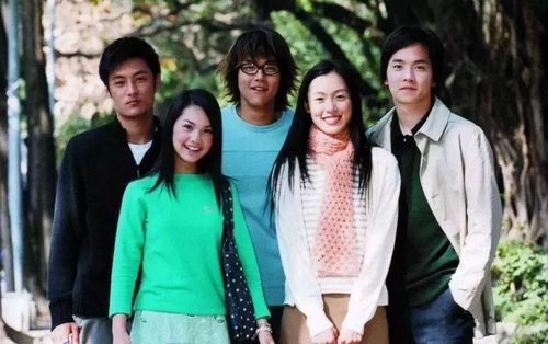 遇到小时候拍广告认识的导演,   找他演出偶像剧《爱情白皮书》