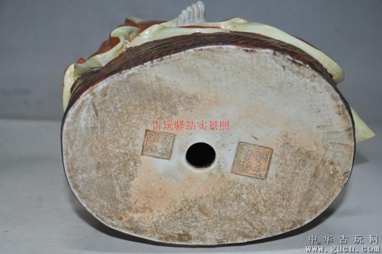 民国福建会馆款游子林造矾红描金包衣观音