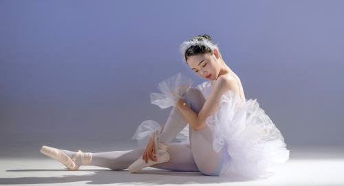 跳芭蕾舞的女孩