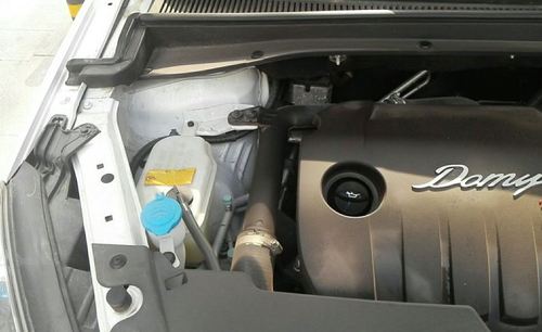 众泰大迈x5 2017款 升级版 1.5t 手动豪华7座型