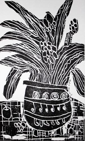 儿童画吹塑纸黑白版画桌上的万年青