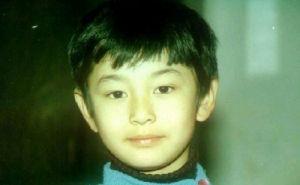 黄晓明童年照