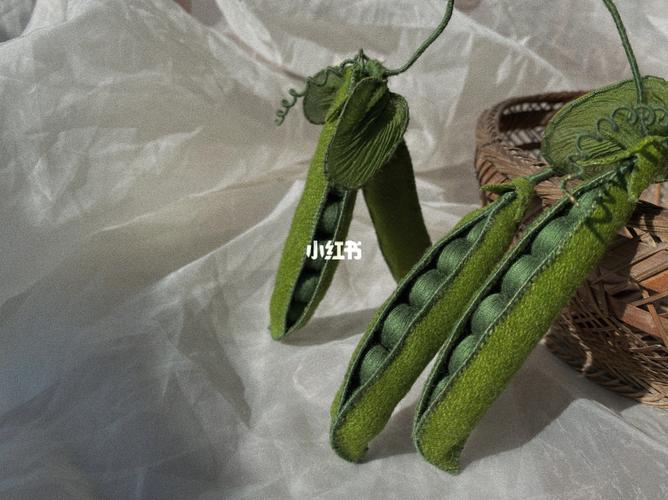 原创布艺豌豆荚_豌豆_布艺_我的手工日常_兴趣爱好