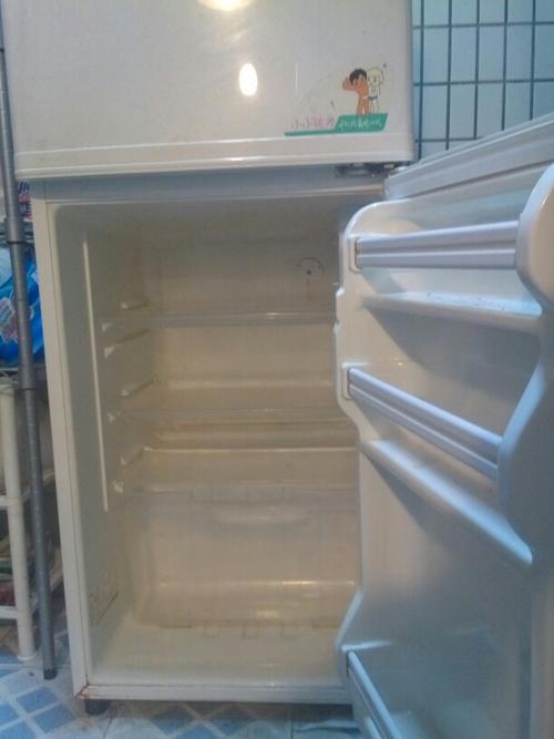 海尔双门130升冰箱bcd-130e,—口价200.