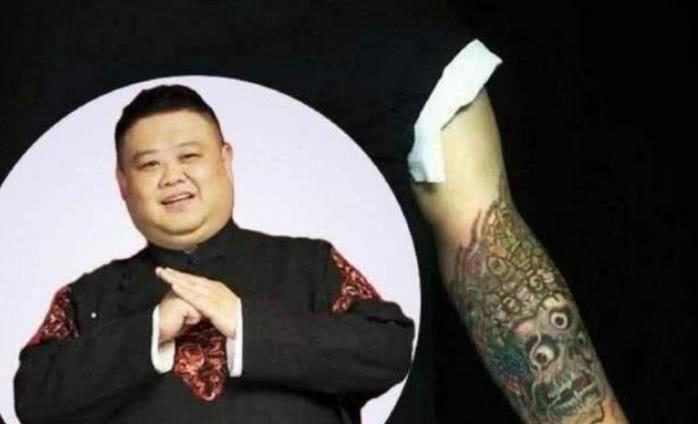他是郭德纲师弟,德云社里只有他能单独开公司,面相老实却有花臂纹身