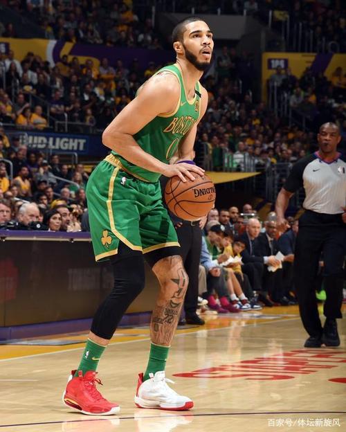 塔图姆新纹身网上被球迷嘲讽!凯尔特人新星