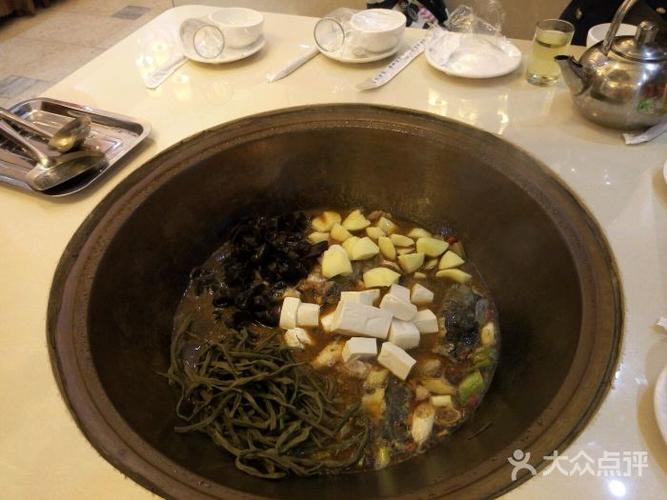 东北特色铁锅炖(滁州分店)的点评