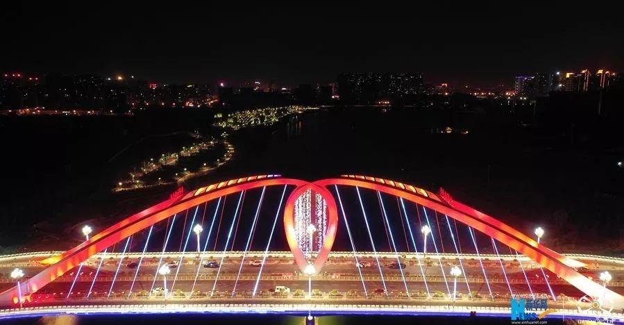 河南漯河牡丹江路大桥璀璨夜景