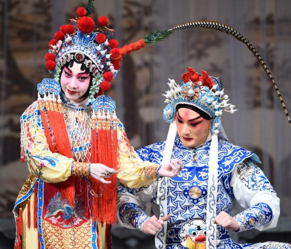 张派传人,大青衣王蓉蓉主演京剧《状元媒》