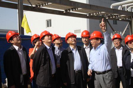中石化联合会副会长李寿生在延长石油调研