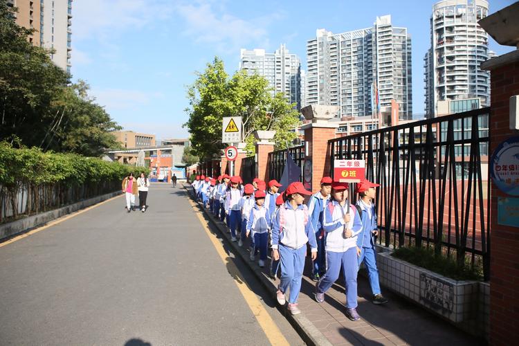 深圳市海滨实验小学深圳湾部-锦绣中华民俗村秋季学生