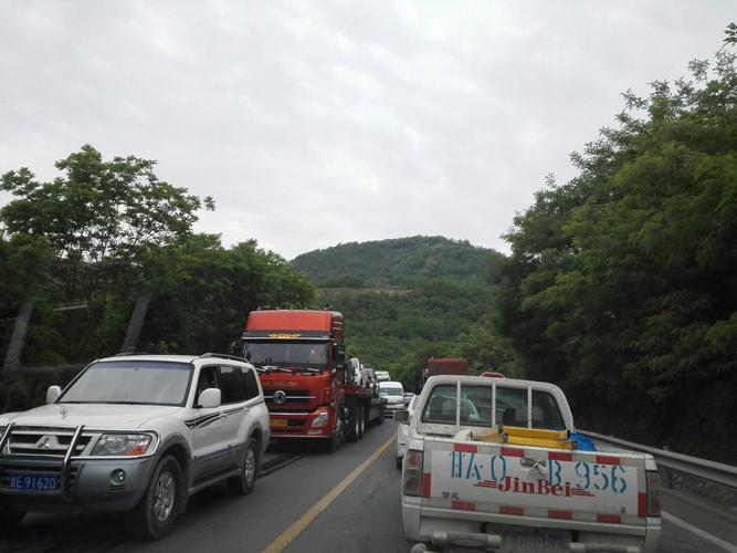 甘肃省天水市麦积区渭南镇天巉公路