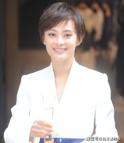 被孙俪资助4年后写6000字长文辱骂孙俪的向海清如今怎样